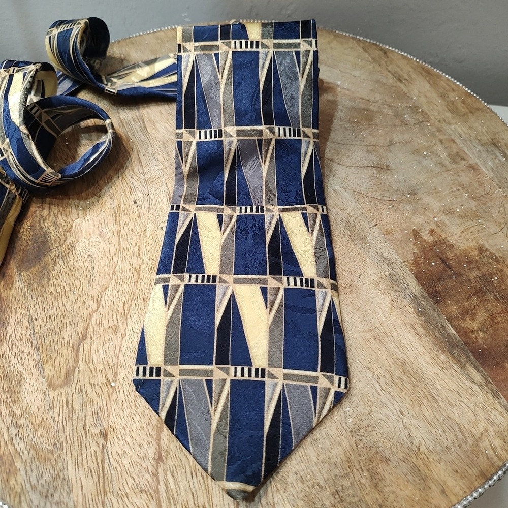 Raphael All Silk Tie Roma‎ Milano Navy Blue Gold Geometric Neck tie Embossed